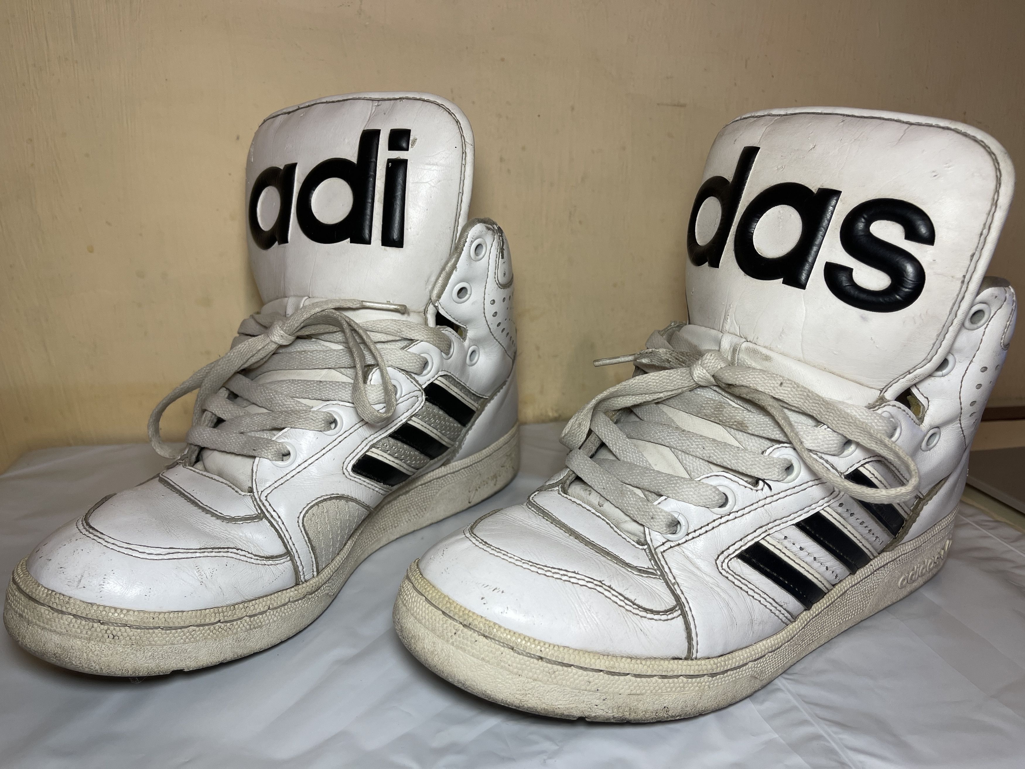 Adidas × Jeremy Scott Adidas sneakers, Jeremy Scott Instinct, Hi Top shoes, V24529 Size US 9 / EU 42 - 9 Thumbnail