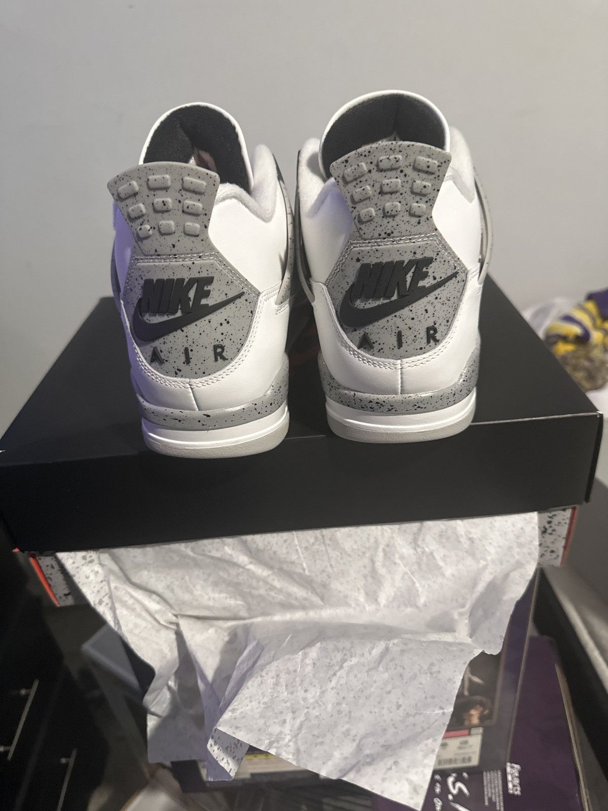 Nike Retro 4 Cements Size US 9 / EU 42 - 2 Thumbnail