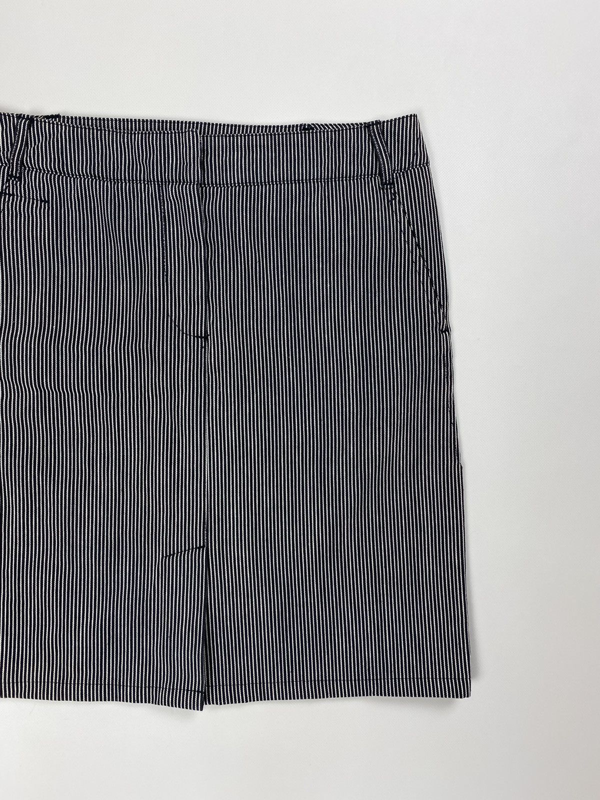 Jil Sander Jil Sander ladies striped denim pencil skirt size 27 Size 27" / US 4 / IT 40 - 3 Thumbnail
