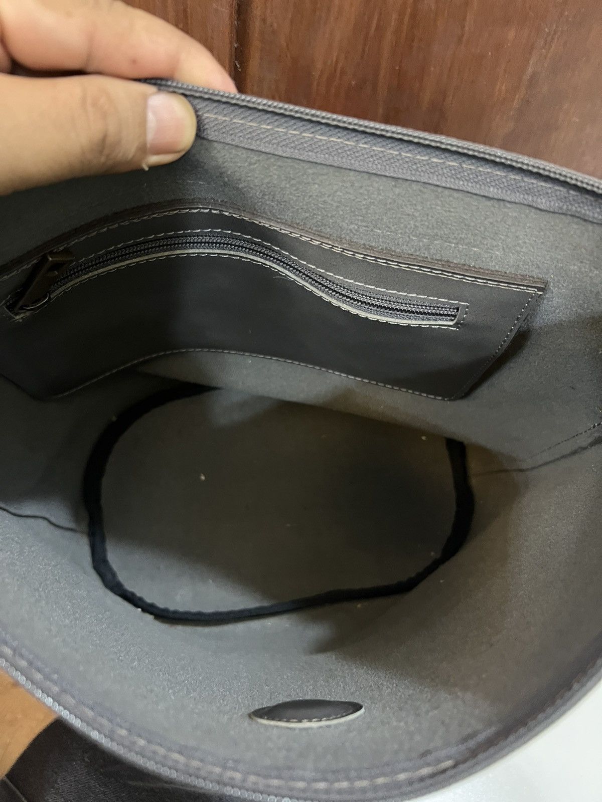 Genuine Leather Japanese Brand Leather Sling / Crossbody Bag Size ONE SIZE - 6 Thumbnail