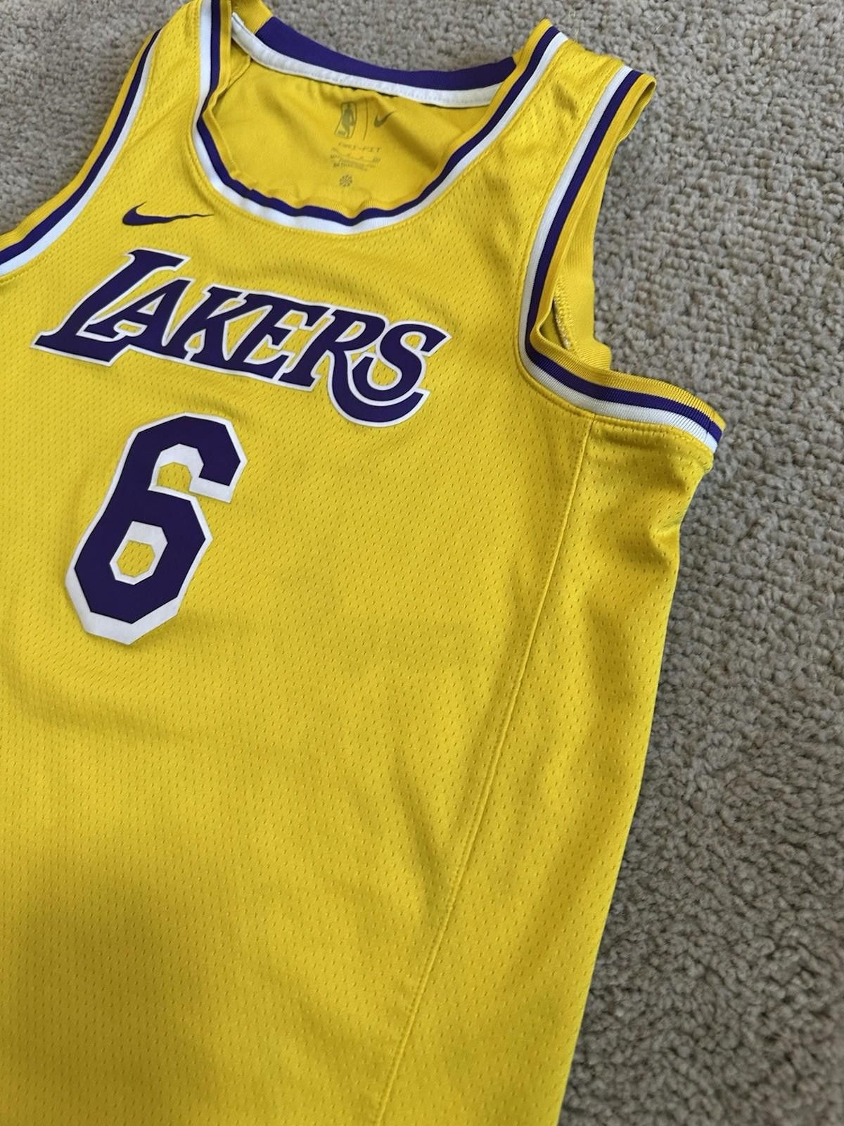 Nike NIKE LEBRON JAMES # 6 LAKERS NBA SWINGMAN JERSEY 40 S Size US S / EU 44-46 / 1 - 5 Thumbnail