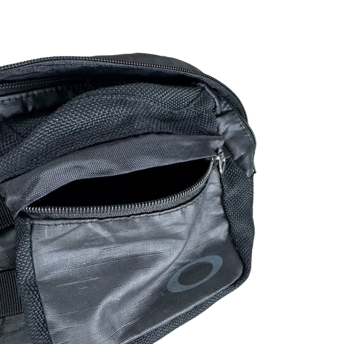 Oakley ❄️OAKLEY BLACK WAIST BAG Size ONE SIZE - 8 Thumbnail