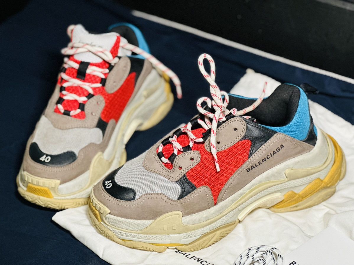 Balenciaga Balenciaga Triple S Grey Red Blue Size US 7 / EU 40 - 1 Thumbnail