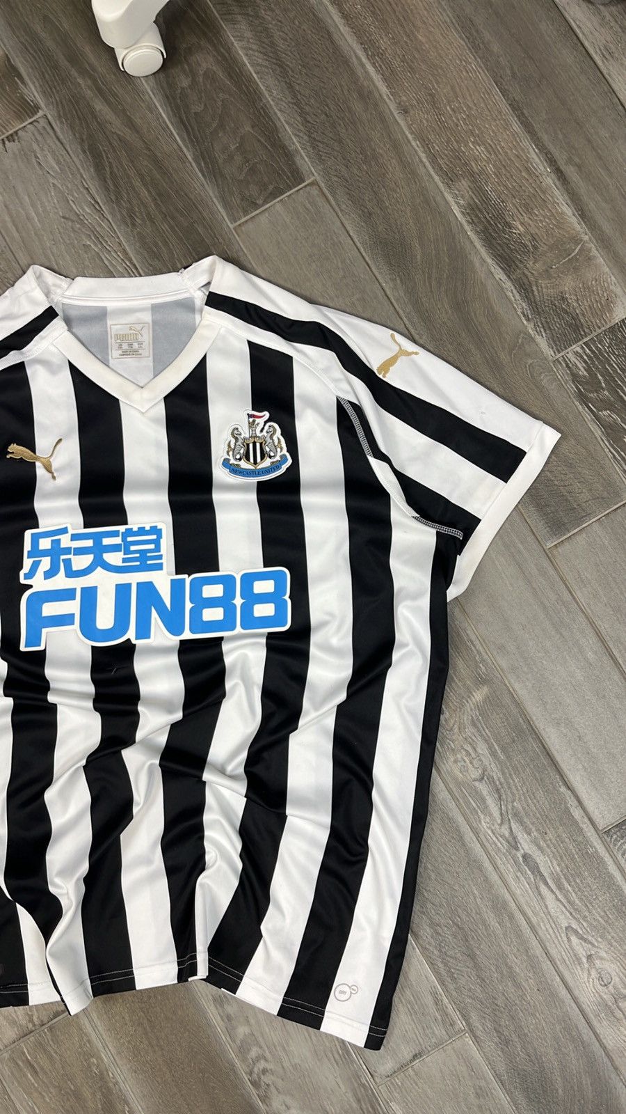 Puma Puma New Castle United Soccer Jersey Home Football Shirt Size US XL / EU 56 / 4 - 2 Thumbnail