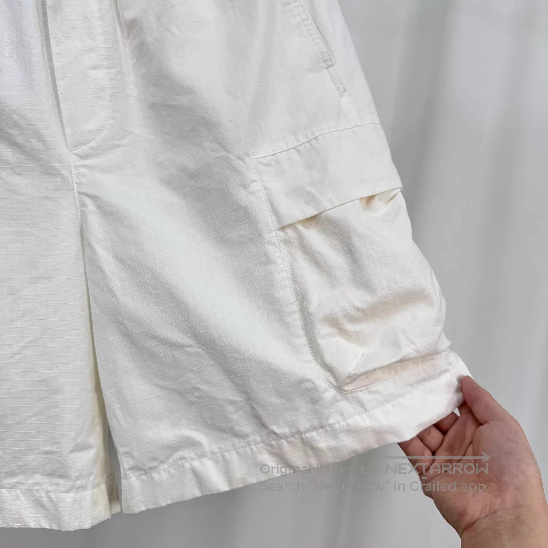 Gucci White Striped Casual Shorts with Pockets. Size US 30 / EU 46 - 4 Thumbnail
