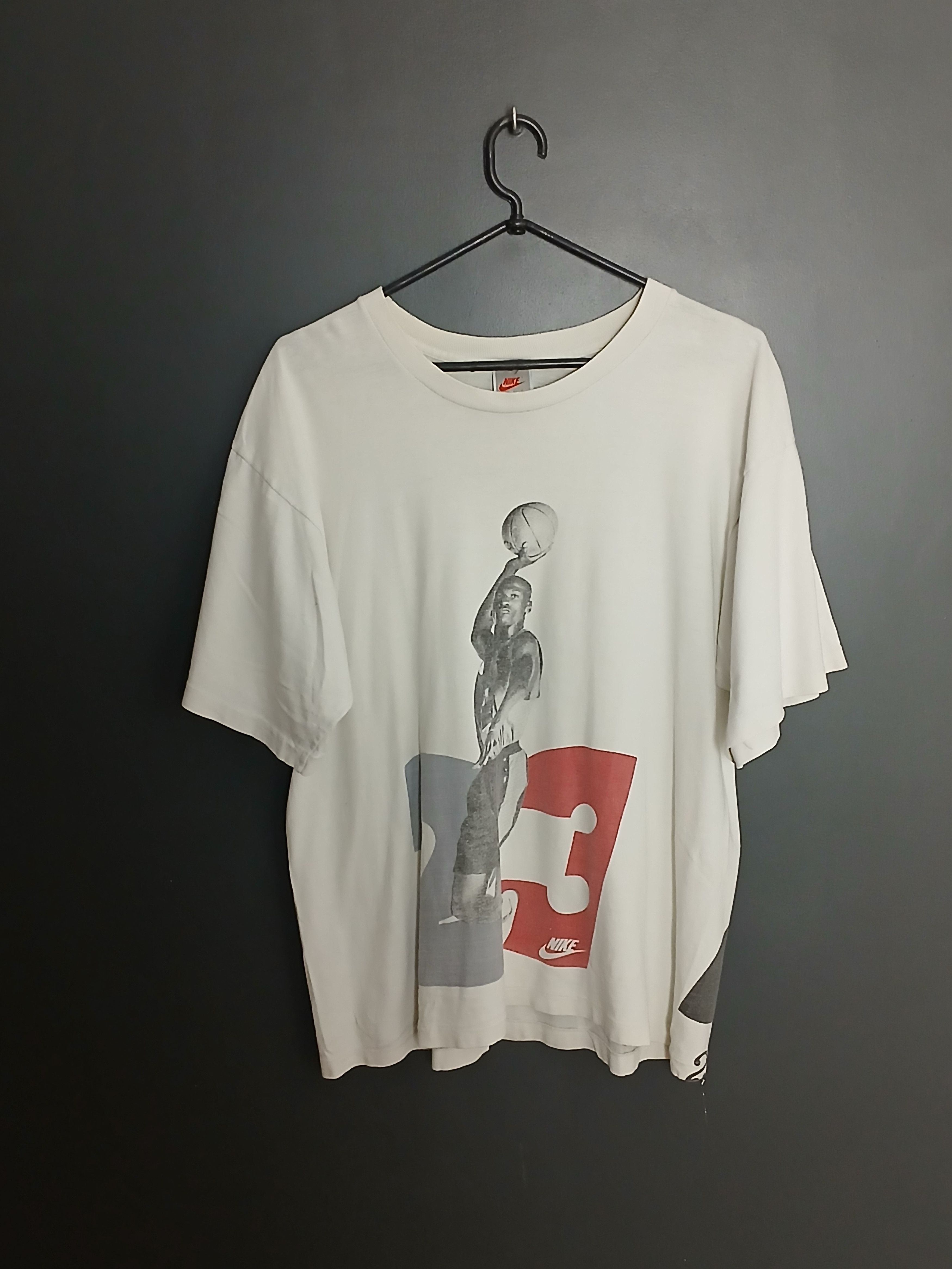 Nike × Vintage Vintage Nike Air Jordan Single Stitch T-Shirt Size US M / EU 48-50 / 2 - 1 Thumbnail
