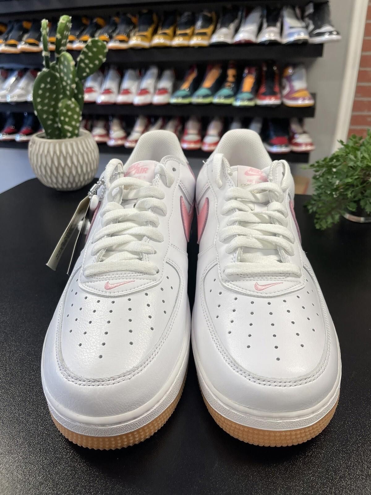 Nike Size 11 - Nike Air Force 1 Low Retro Valentines Day White Size US 11 / EU 44 - 2 Thumbnail