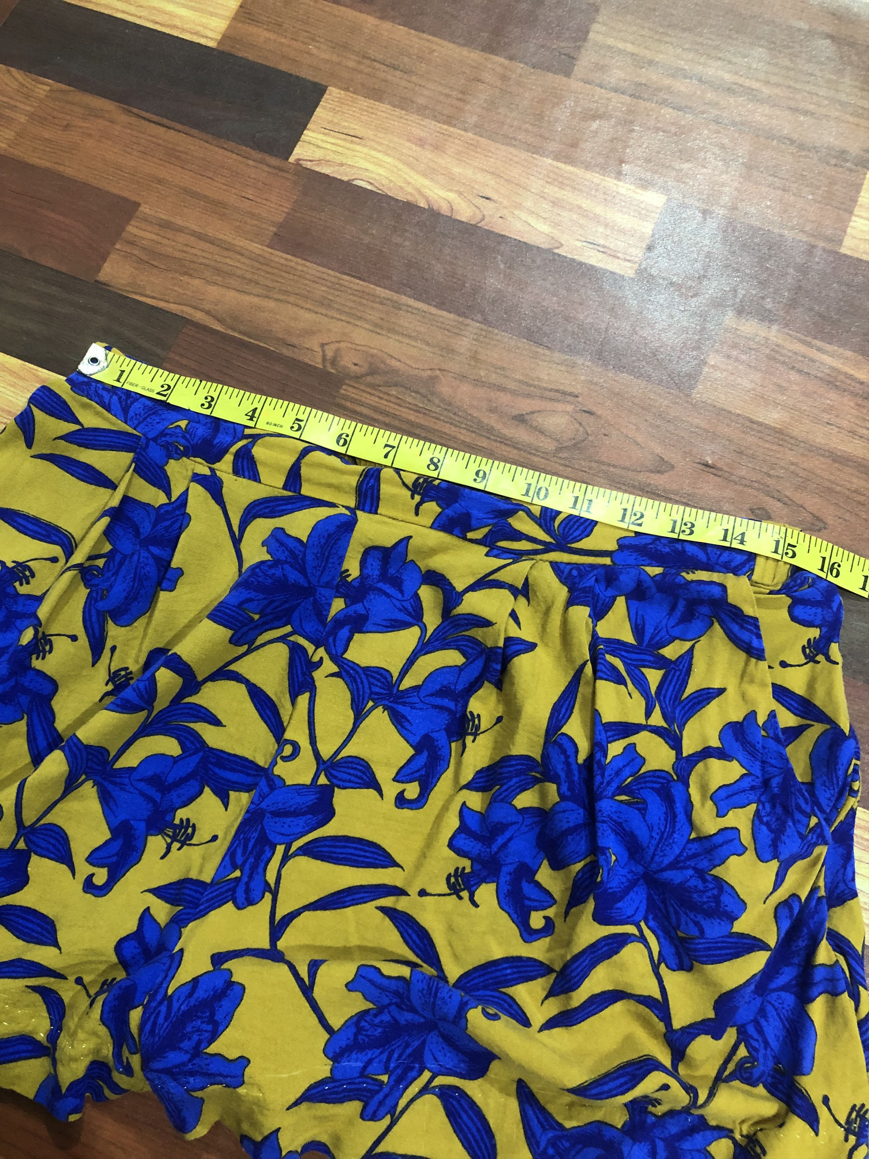 H&M H&M Floral Viscose Shorts Yellow Blue Summer Y2K Size US 32 / EU 48 - 6 Thumbnail