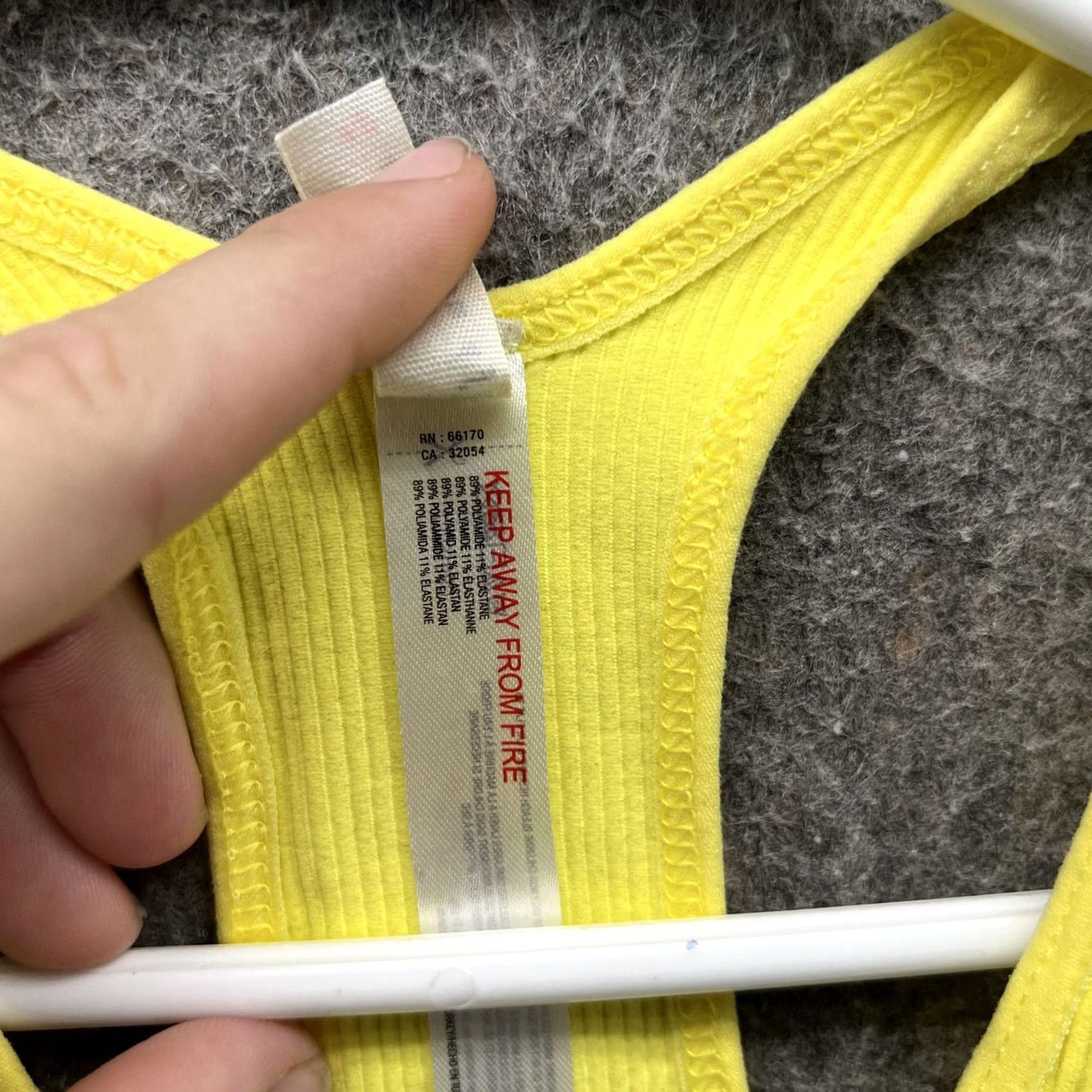 Vintage FP Movement Sports Bra Womens Small Yellow Ribbed V Neck Racerback Yoga Gym Size ONE SIZE - 4 Thumbnail