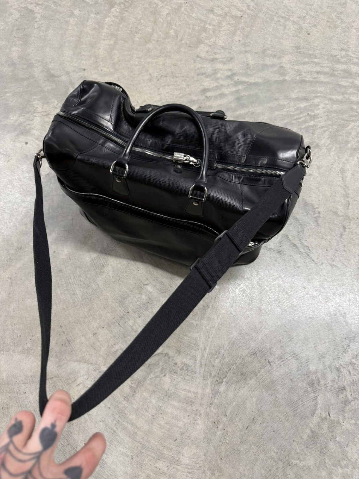 Louis Vuitton Louis Vuitton Epi Leather Duffle Bag Size ONE SIZE - 2 Thumbnail