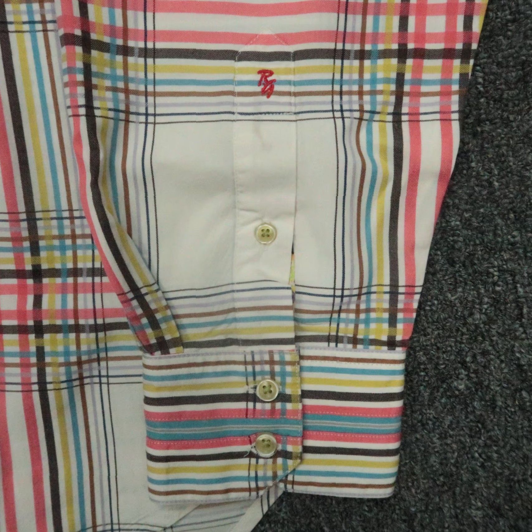 Robert Graham VINTAGE Robert Graham Shirt Mens XL White Plaid Long Sleeve Button-Up with Pink Accents Size US XL / EU 56 / 4 - 5 Thumbnail
