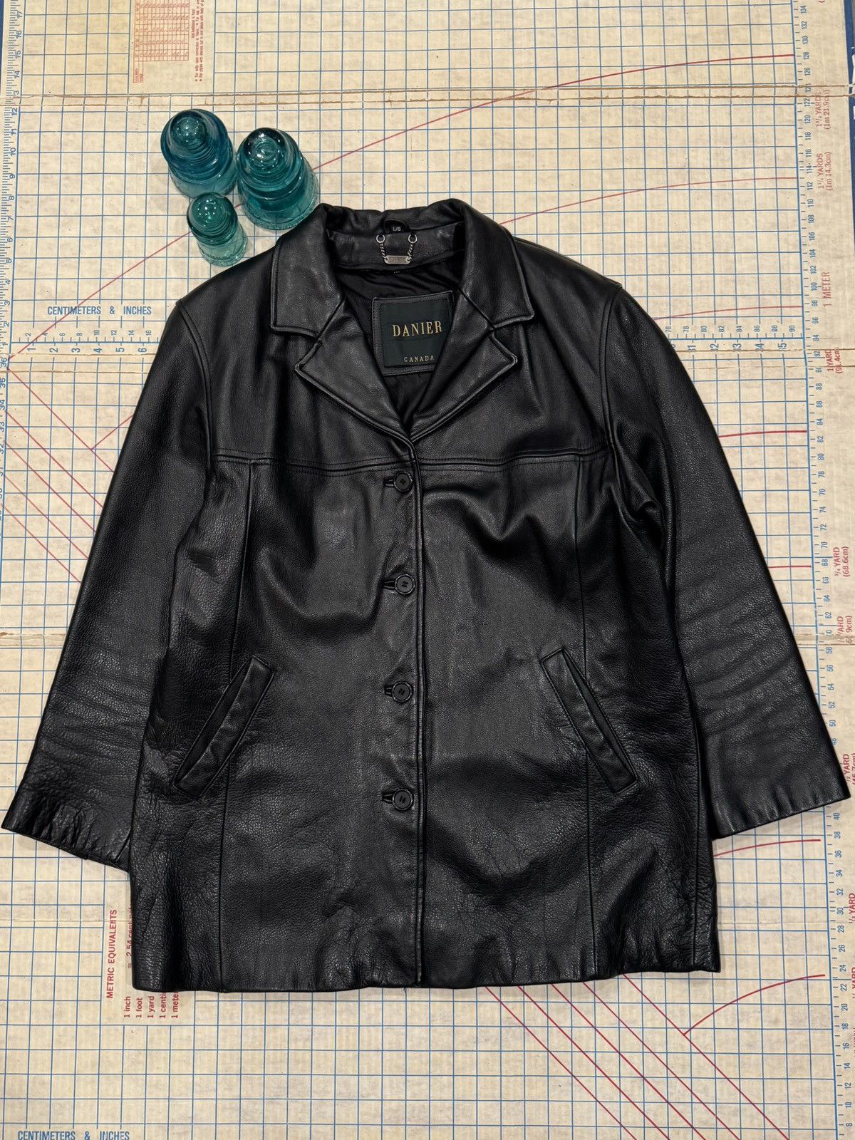 Danier Vintage Danier Leather Blazer Car Coat Mens Size Large Black Size US L / EU 52-54 / 3 - 2 Thumbnail
