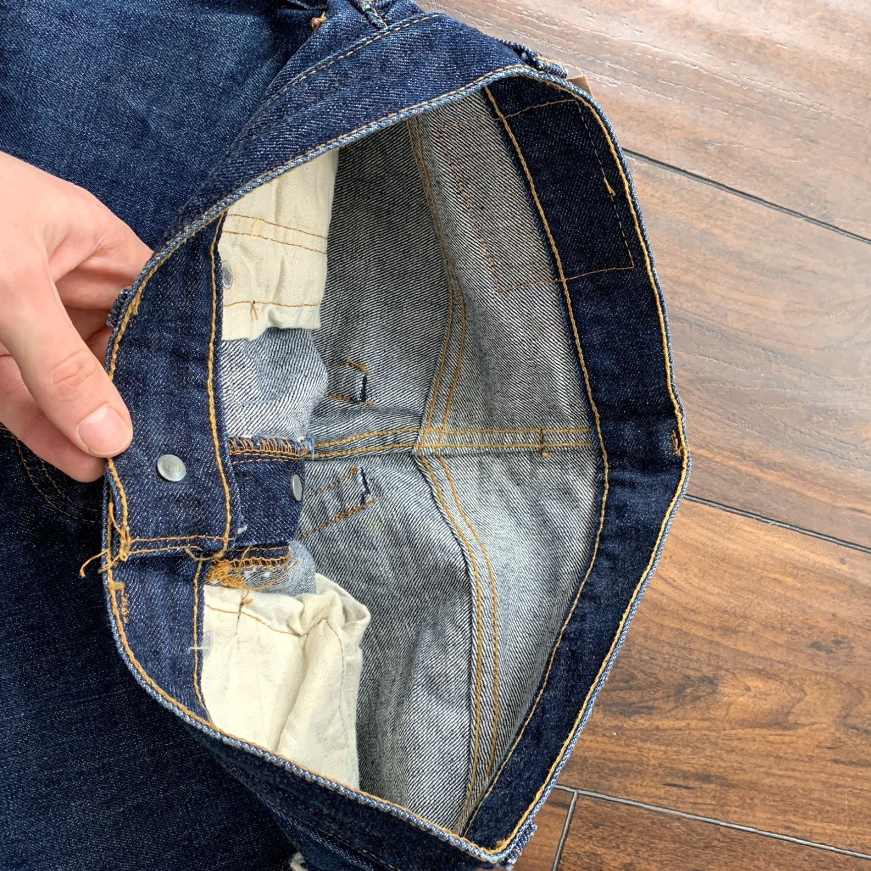 Levi's VINTAGE Levi's 501 XX Big E Denim Jeans Dark 29x34 Regular Men Blue 60s 501 Series Straight Jeans with Belt Loops Size US 29 - 4 Thumbnail