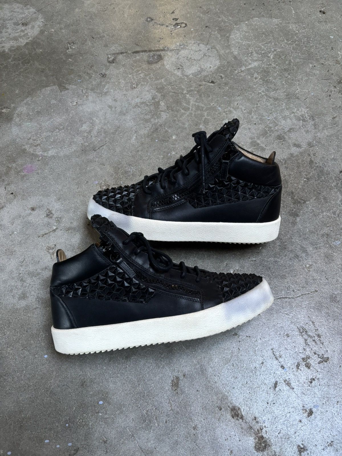 Giuseppe Zanotti Giuseppe Zanotti Men’s Pyramid Leather High Top Sneakers Size US 10 / EU 43 - 1 Thumbnail