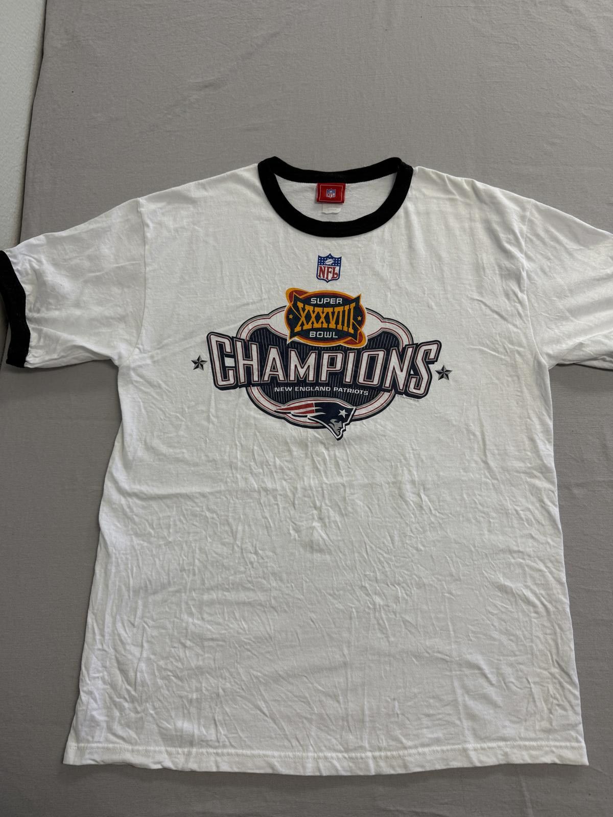 NFL Vintage New England Patriots Tee Super Bowl XXXVIII - L Size US L / EU 52-54 / 3 - 1 Thumbnail