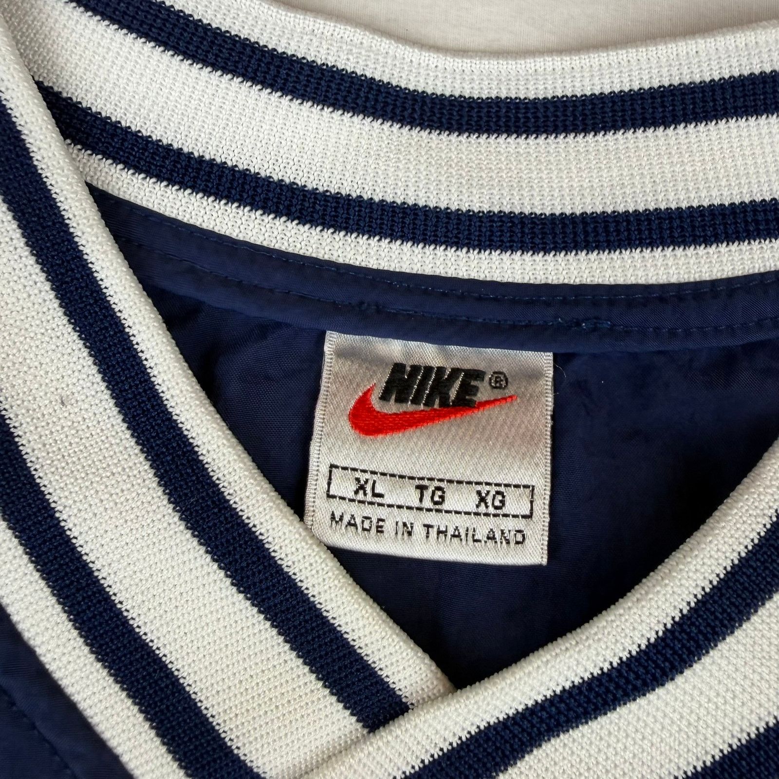 Nike Vintage Nike Pullover Windbreaker Jacket XL Navy Blue Size US XL / EU 56 / 4 - 6 Thumbnail