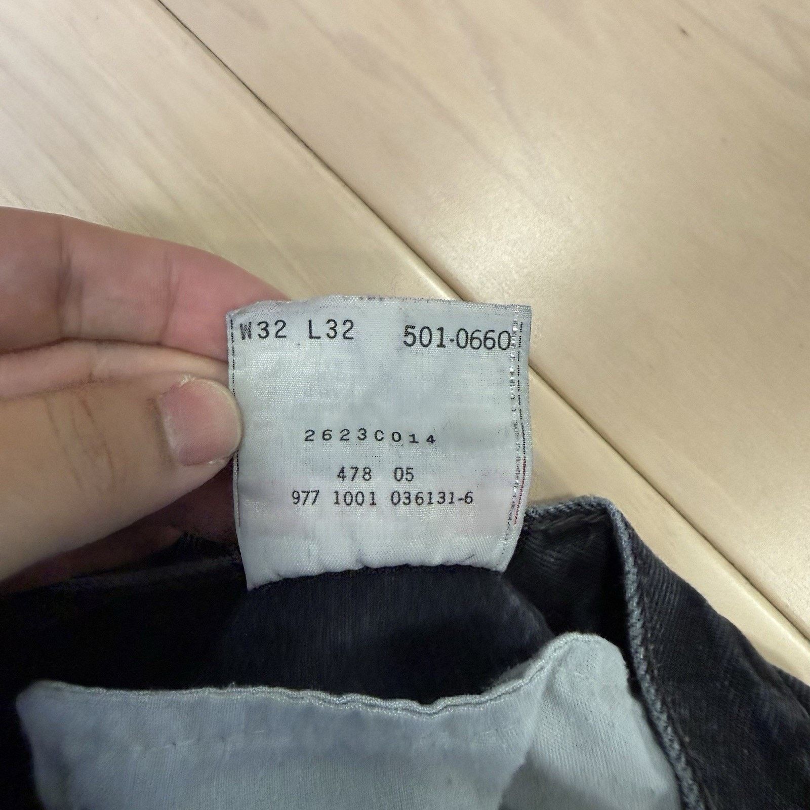 Levi's Vintage Levis 501 Jeans 30 Black 90s Straight Leg Denim Size US 30 / EU 46 - 7 Thumbnail