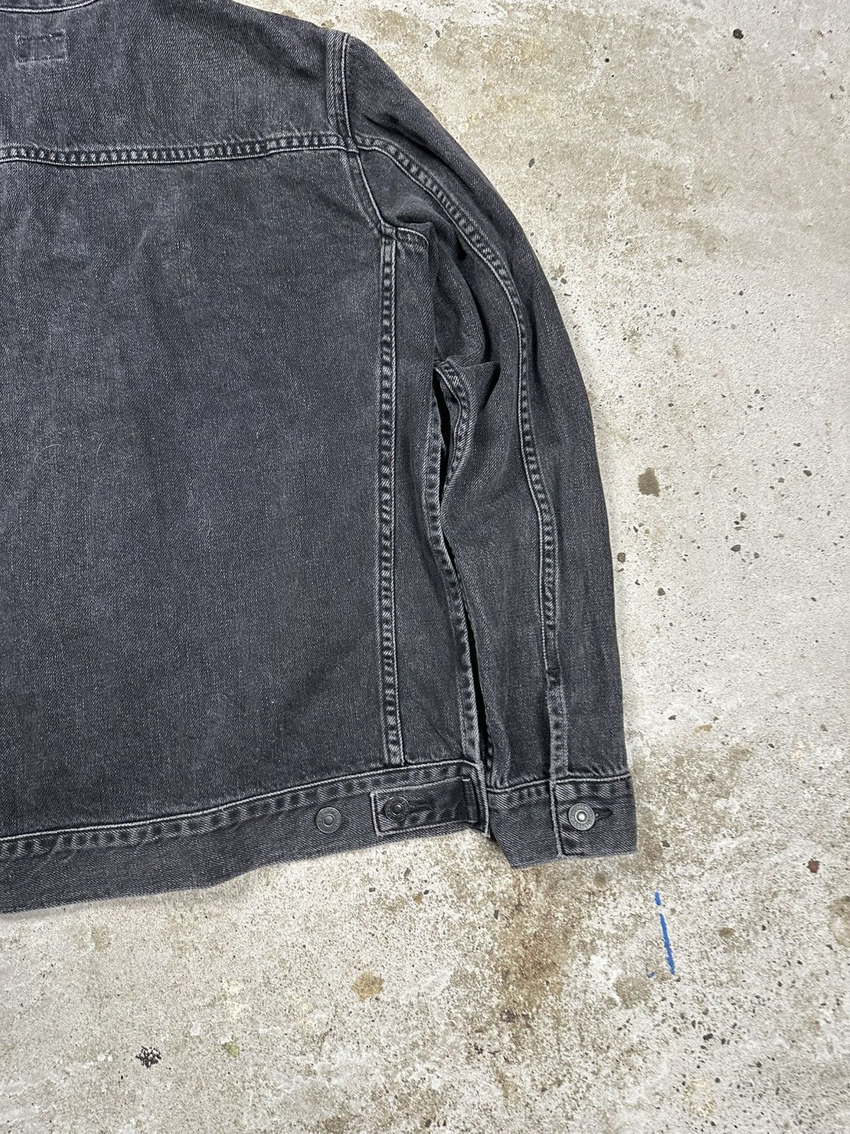 Citizens Of Humanity Citizens of Humanity LA Washed Black Denim Trucker Jacket Size US S / EU 44-46 / 1 - 13 Thumbnail