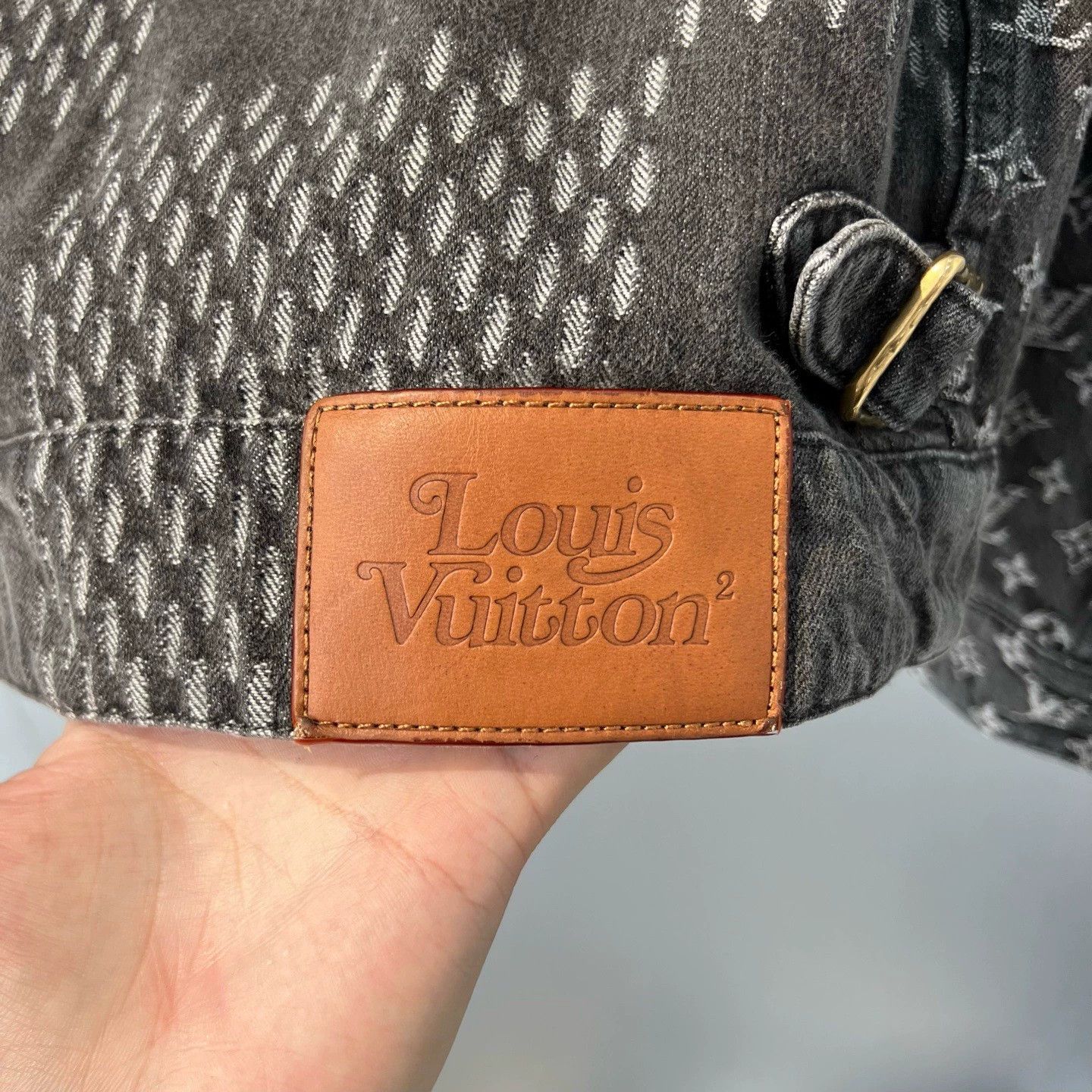 Louis Vuitton 【LV】Louis Vuitton Black Nigo Collaboration Denim Jacket Size M / US 6-8 / IT 42-44 - 4 Thumbnail