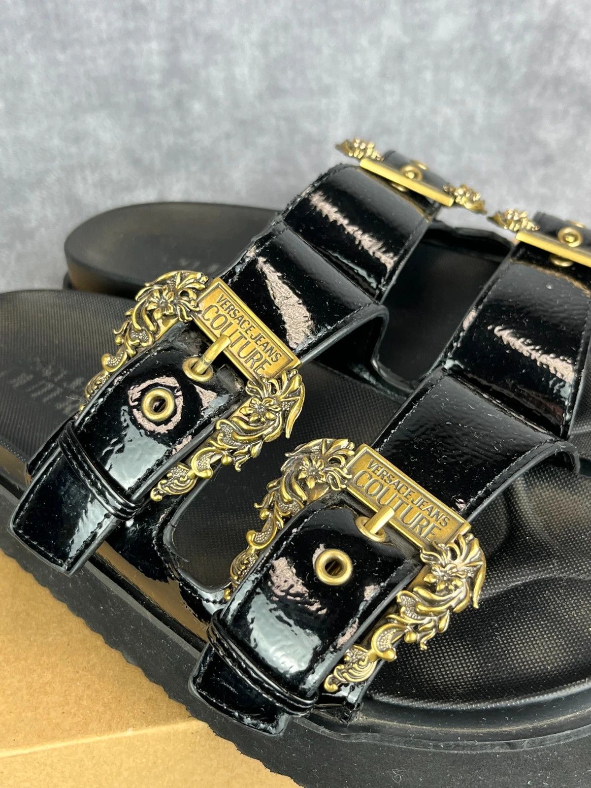 Versace Versace black gold designer slides Size US 11 / IT 41 - 8 Thumbnail
