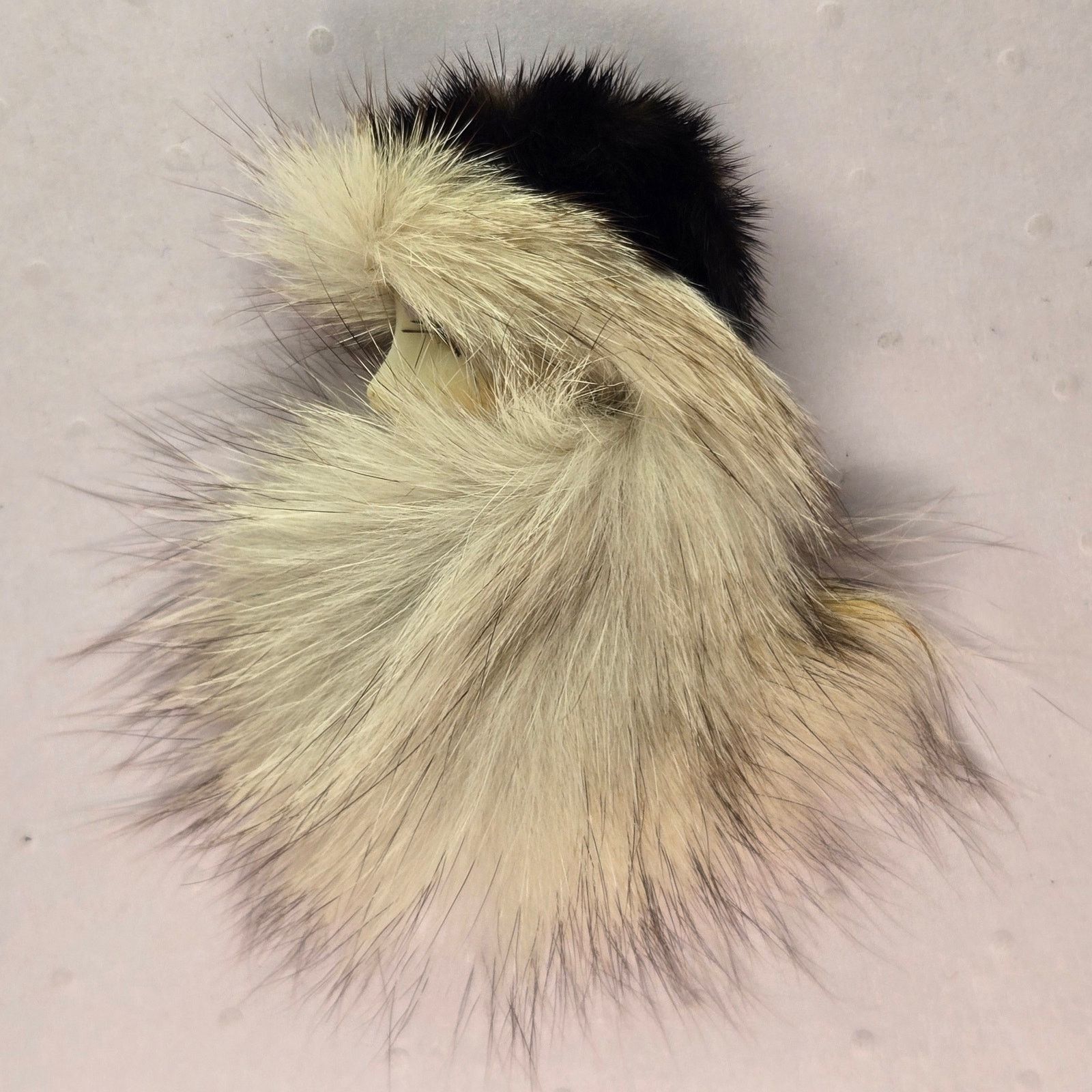 Vintage Vintage Art Deco Lady Brooch Real Mink Fur Pin Glamour Size ONE SIZE - 8 Thumbnail