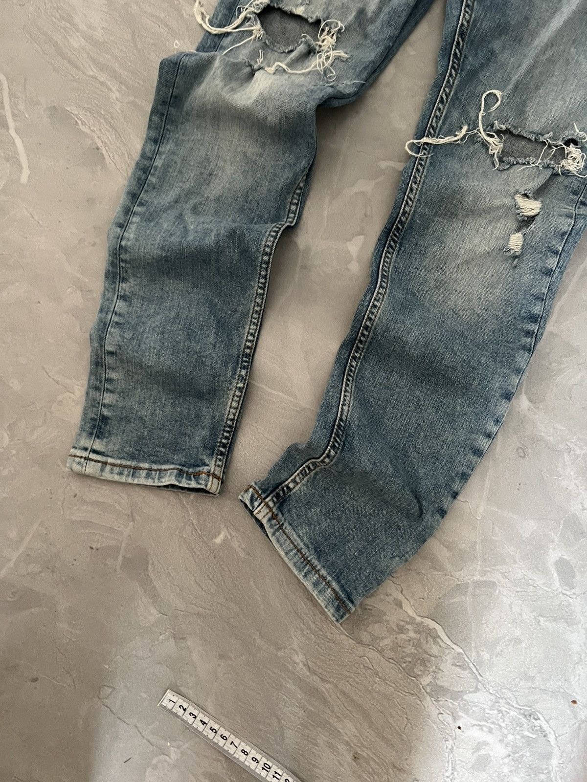 Japanese Brand Distressed Blue Relaxed Skinny Jeans / Y2K Street Style Swag Size US 30 / EU 46 - 3 Thumbnail