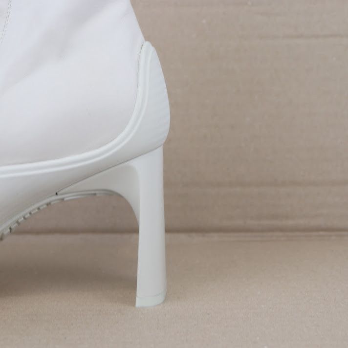 Balenciaga o1rshd1 Soft Leather Heeled Toe Boots in Chalky White Size US 8 / IT 38 - 5 Thumbnail