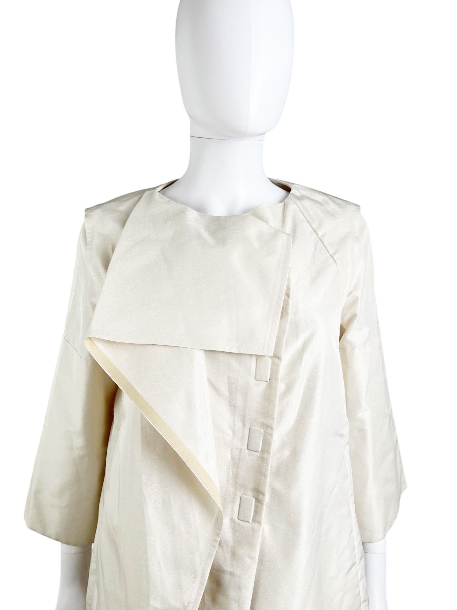 Balenciaga by Nicolas Ghesquière S/S 2009 Asymmetric White Kimono Size M / US 6-8 / IT 42-44 - 4 Thumbnail