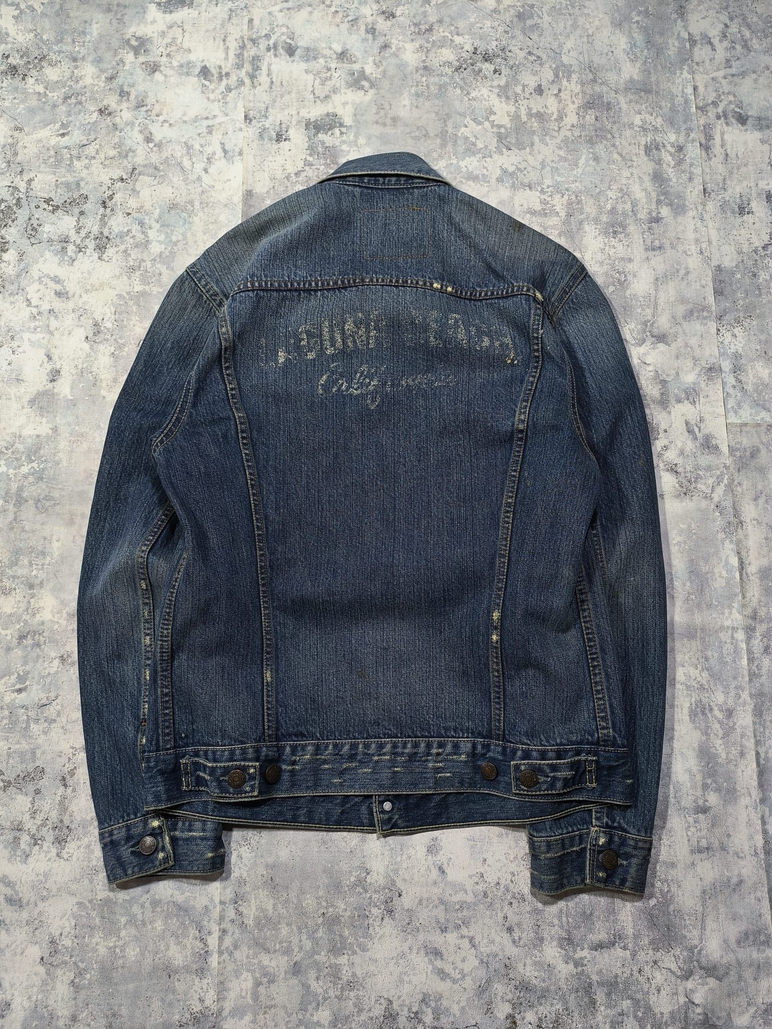 Levi's Vintage Clothing vintage distressed levis denim trucker jacket Size US L / EU 52-54 / 3 - 3 Thumbnail
