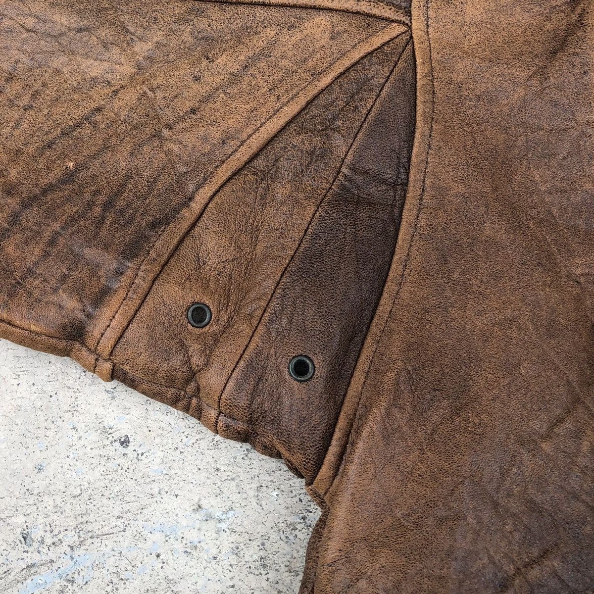 Vintage Vintage Reno Styled In France Leather Bomber Jacket Size US M / EU 48-50 / 2 - 12 Thumbnail