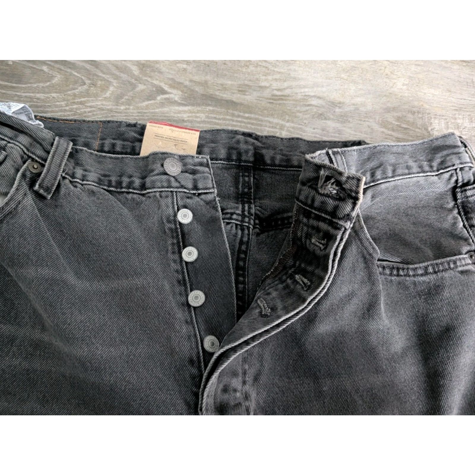 Levi's VINTAGE Levi's 501 Jeans Black 93 Button Fly Straight Leg 40x32 Mens Regular Inseam 32 Denim Cotton Tags NWT 5-Pocket Size US 40 / EU 56 - 7 Thumbnail
