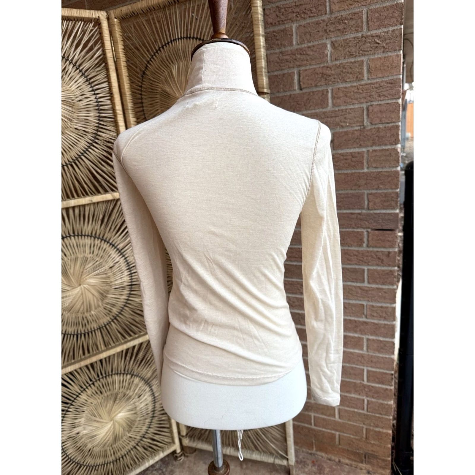 Madewell Madewell Ribbed Turtleneck Long Sleeve Top Women’s XS Oat Beige Knit Slim Ribbed Neckline Size XS / US 0-2 / IT 36-38 - 4 Thumbnail