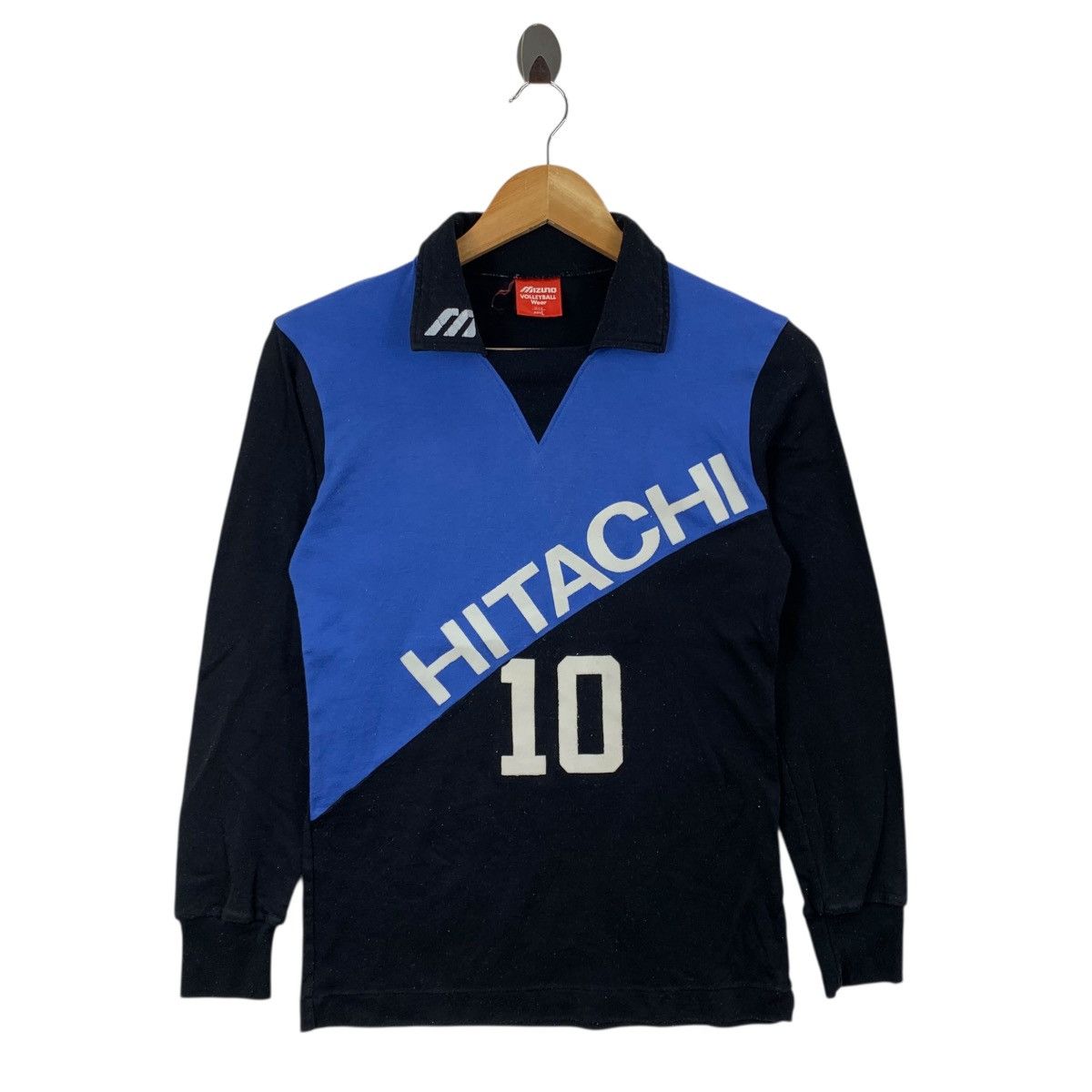 Mizuno Vintage 90s MIZUNO HITACHI #10 Volleyball Wear Tshirt Size US L / EU 52-54 / 3 - 1 Thumbnail