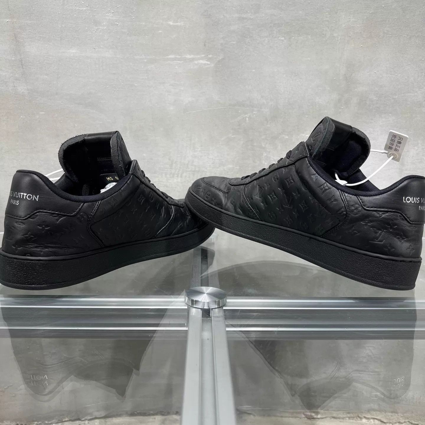 Louis Vuitton LV Rivoli Black Monogram All-Over Sneaker UK8/42 Size US 9 / EU 42 - 5 Thumbnail