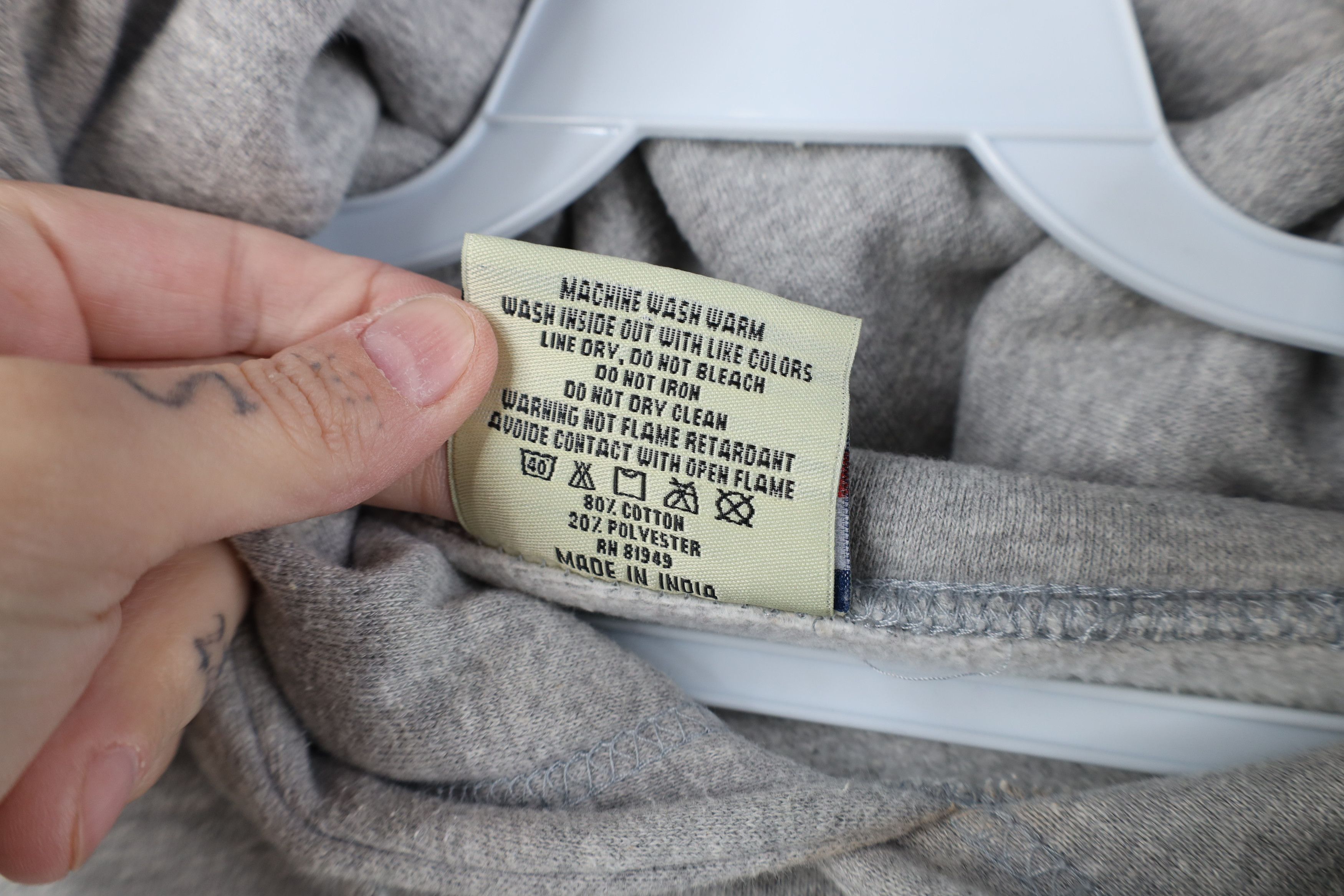 Vintage Vintage Y2K 2004 Daimler Chrysler Hoodie Sweatshirt Gray Size US M / EU 48-50 / 2 - 10 Thumbnail