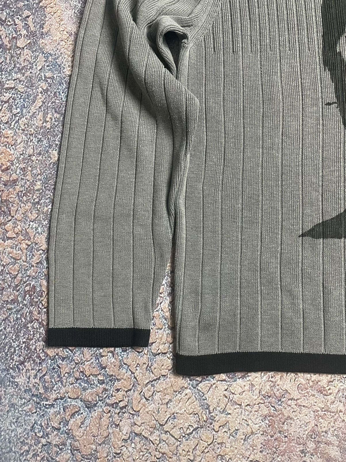 Japanese Brand Y2K Knit Sweater Face Sigma Anime Size US M / EU 48-50 / 2 - 3 Thumbnail