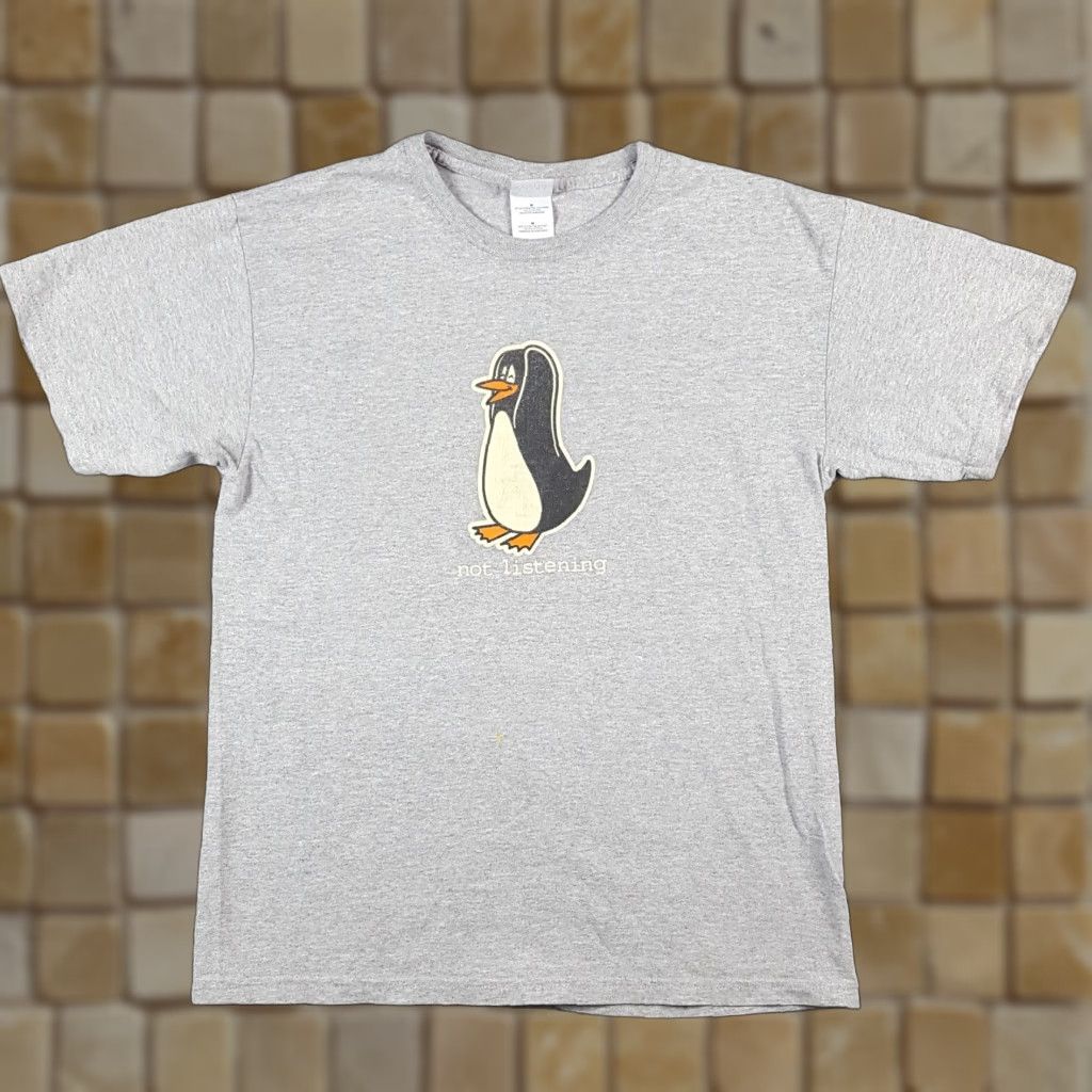 Gildan VINTAGE Gildan Y2K Not Listening Penguin Funny Cartoon T