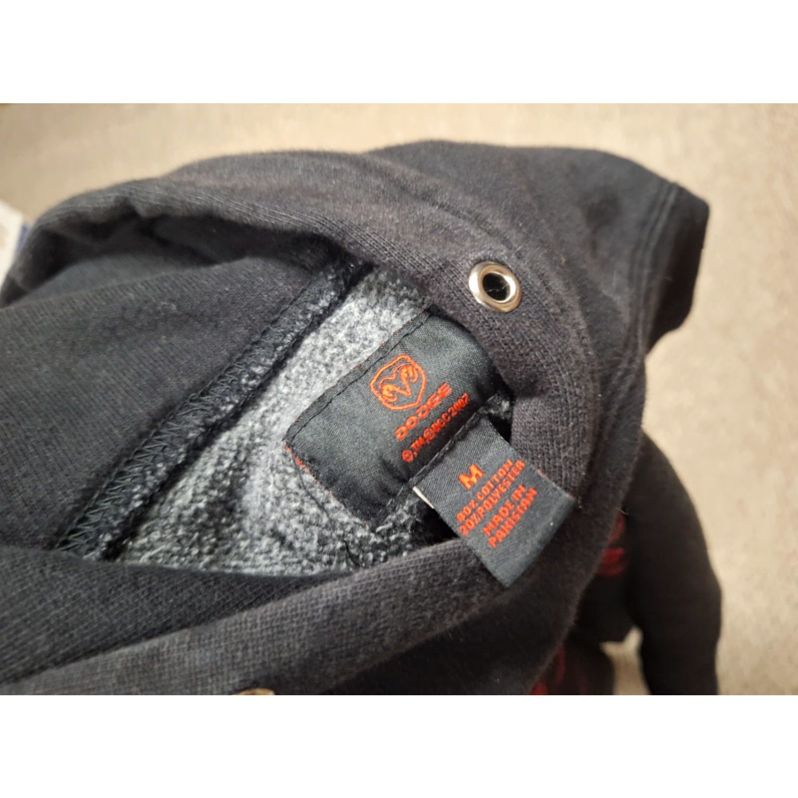 Vintage VINTAGE Dodge Motorsports Hoodie Mens M Black Embroidered Logo Sweatshirt Size US M / EU 48-50 / 2 - 2 Thumbnail