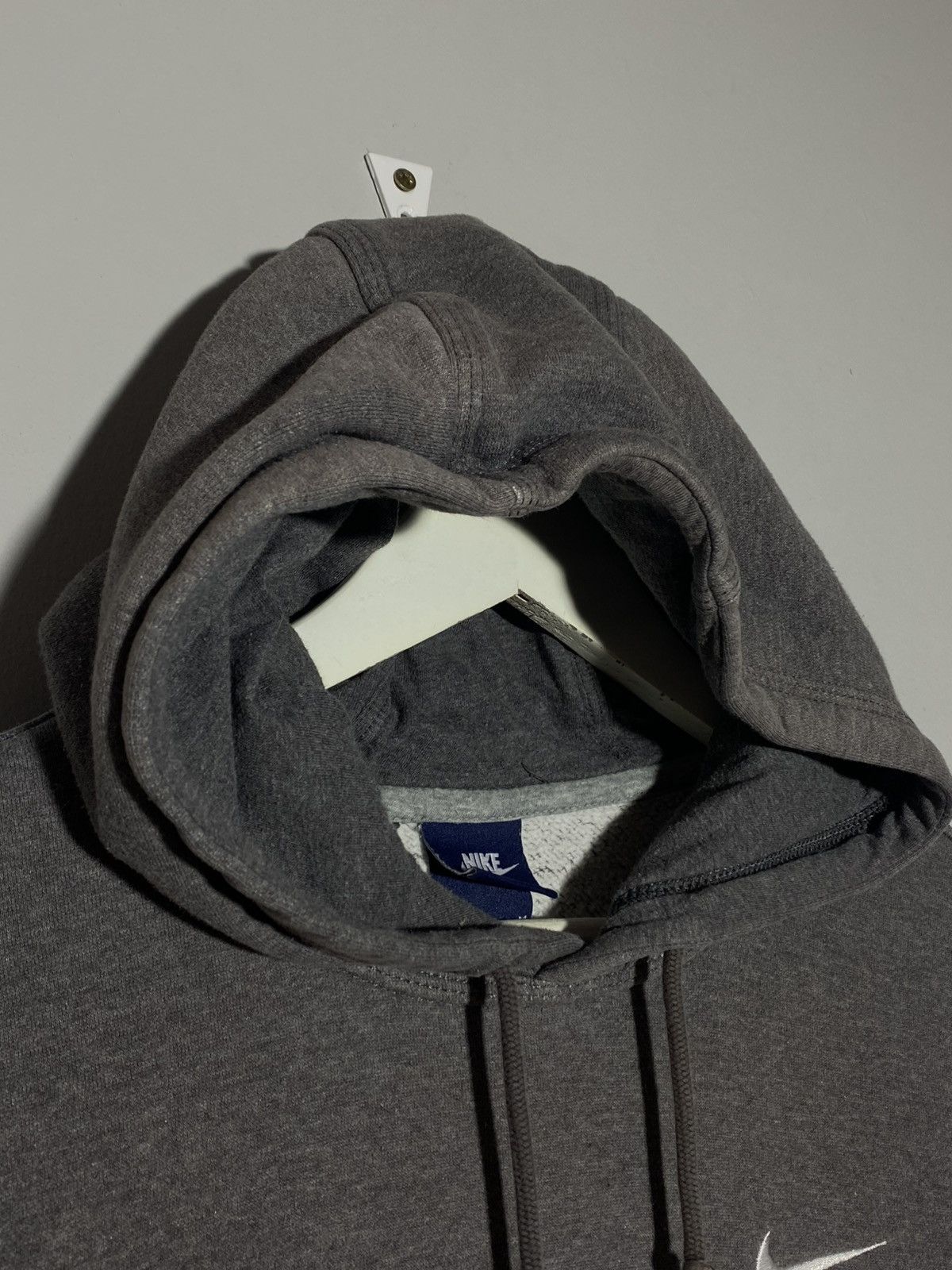 Nike 🔥 NIKE 00s GREY SWOOSH LOGO ESSENTIALS STREETWEAR Size US M / EU 48-50 / 2 - 8 Thumbnail