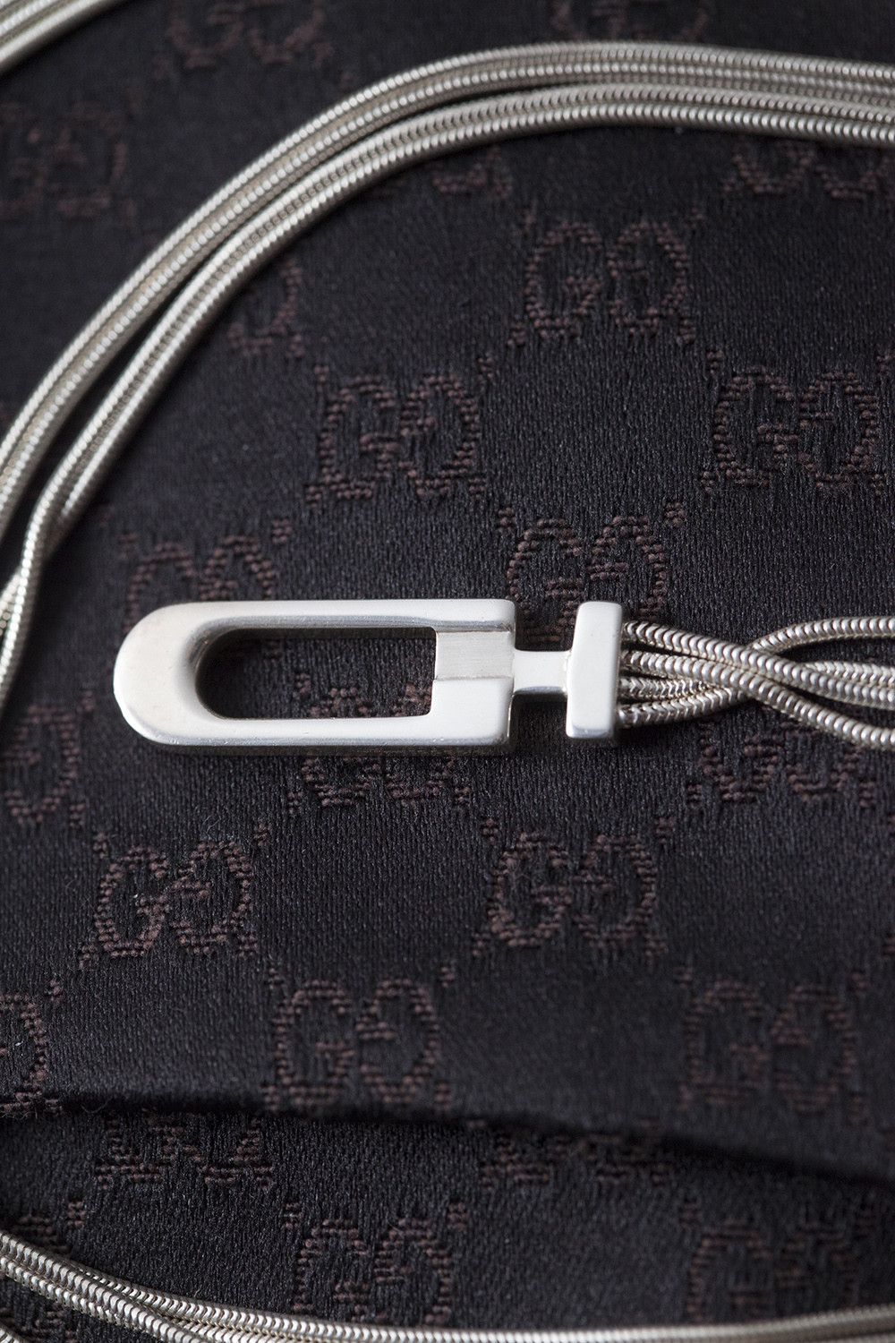 Gucci Sterling silver G buckle necklace Size ONE SIZE - 12 Thumbnail