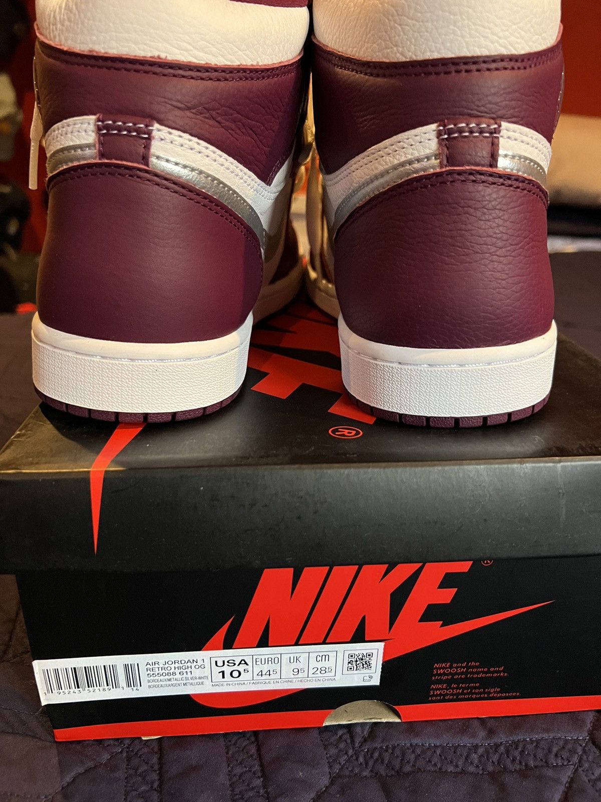 Jordan Brand × Nike Air Jordan 1 Retro High OG “Bordeaux” Size US 10.5 / EU 43-44 - 3 Thumbnail