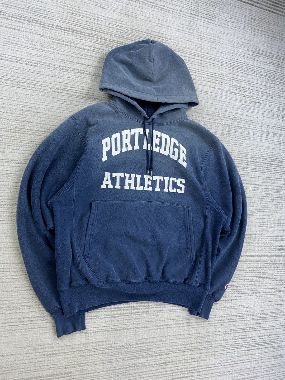 Champion × Vintage Vintage Champion Reverse Weave Faded Hoodie Size US M / EU 48-50 / 2 - 3 Thumbnail