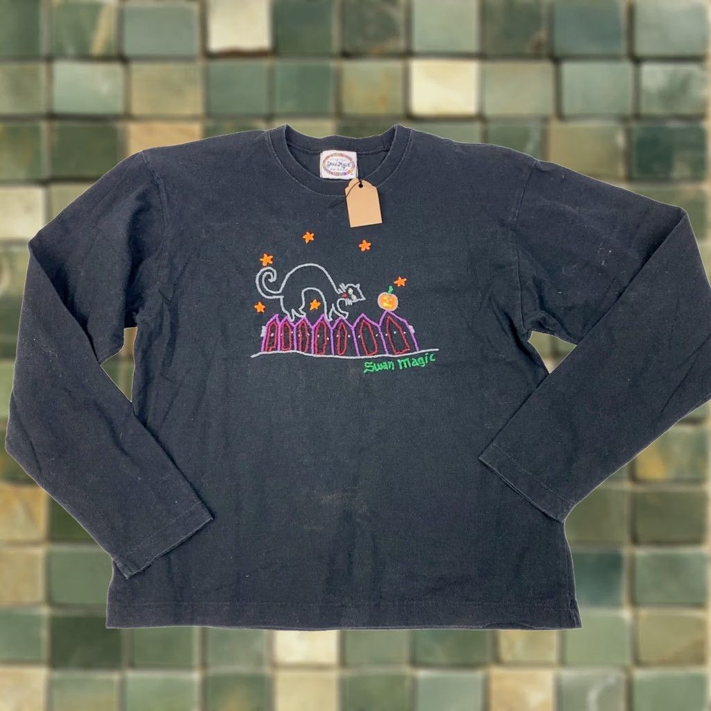 Vintage VINTAGE Swan Magic Black Cat Halloween Shirt Ladies Small Long Sleeve Crew Neck 1998 Size S / US 4 / IT 40 - 1 Thumbnail