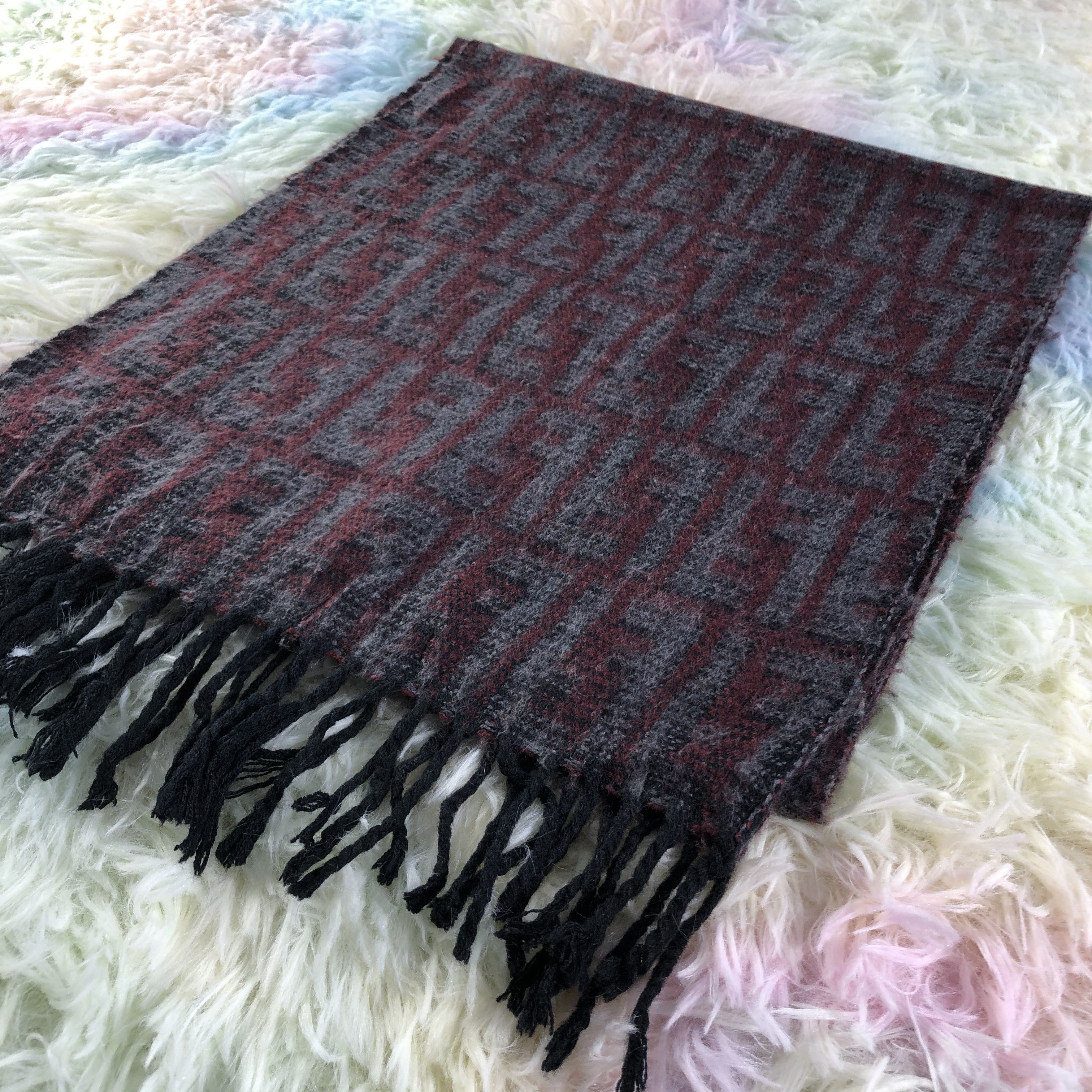 Vintage Fendi Scarf / Muffler / Neckwear - KM493 Size ONE SIZE - 3 Thumbnail