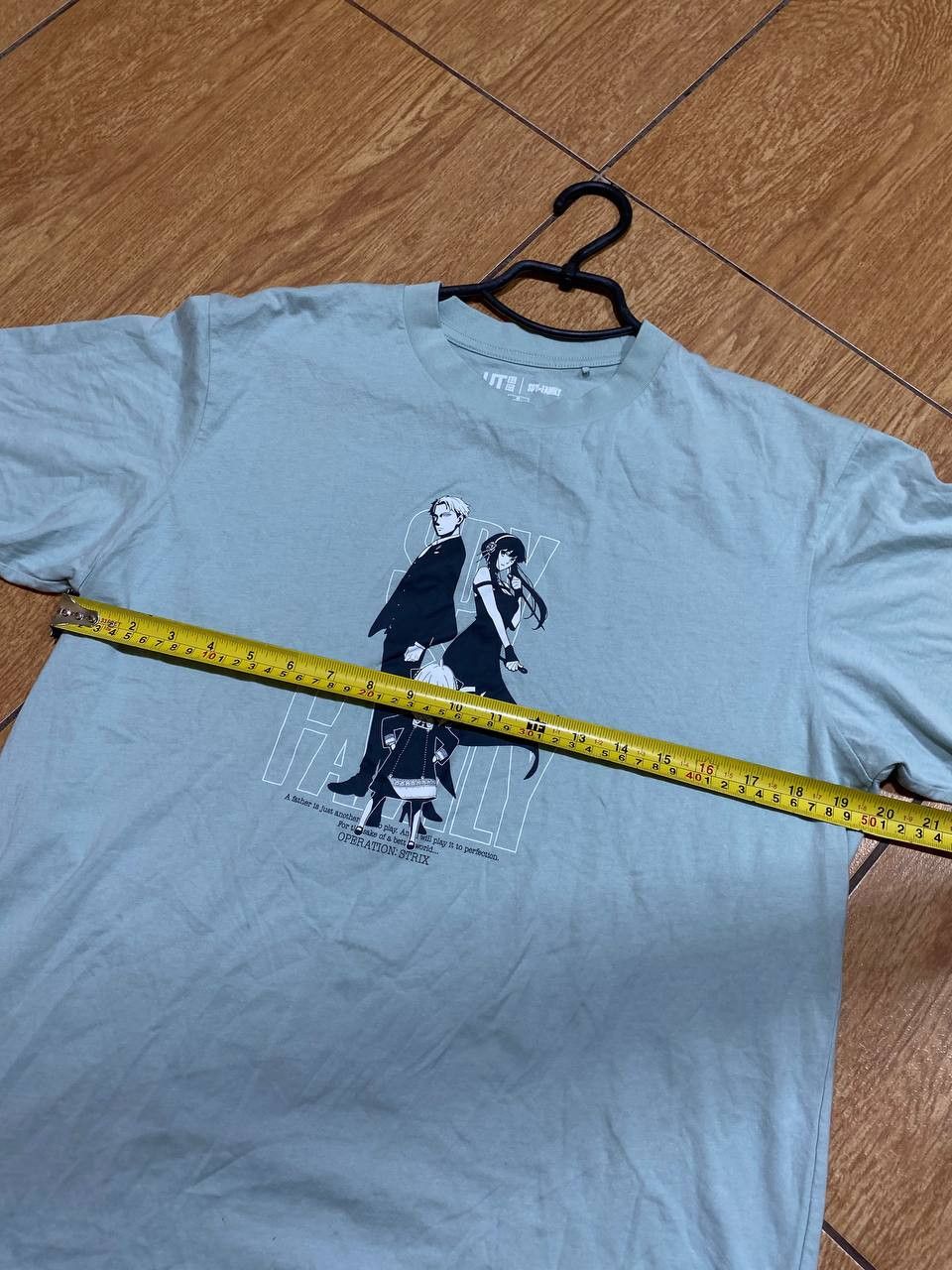 Uniqlo SPY FAMILY LOGO Uniqlo Light T-Shirt STREETWEAR Size US M / EU 48-50 / 2 - 10 Thumbnail