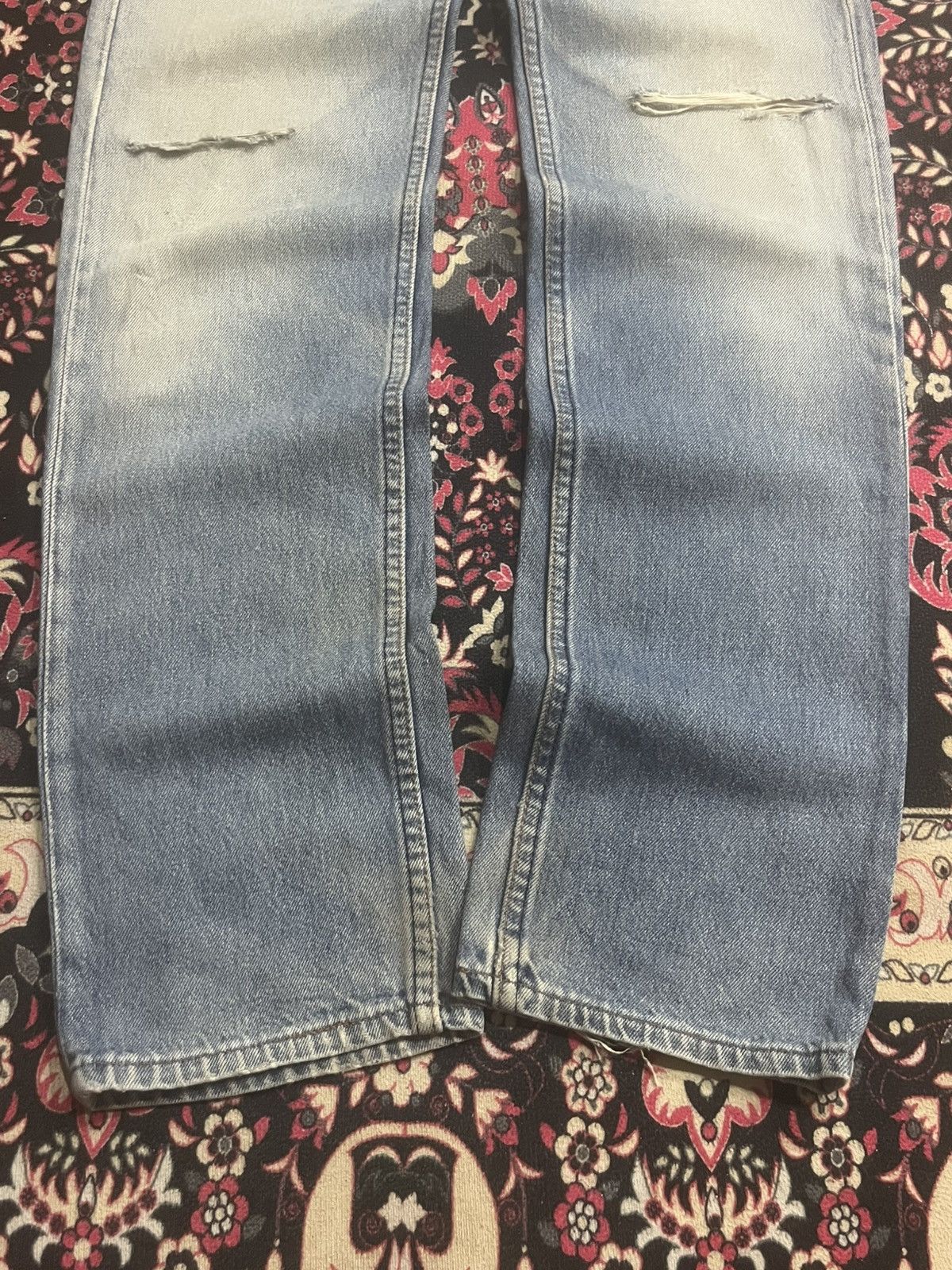 Levi's Vintage 90s Levi’s 501 Classic Light Blue Washed Ripped Jean Size US 30 / EU 46 - 13 Thumbnail