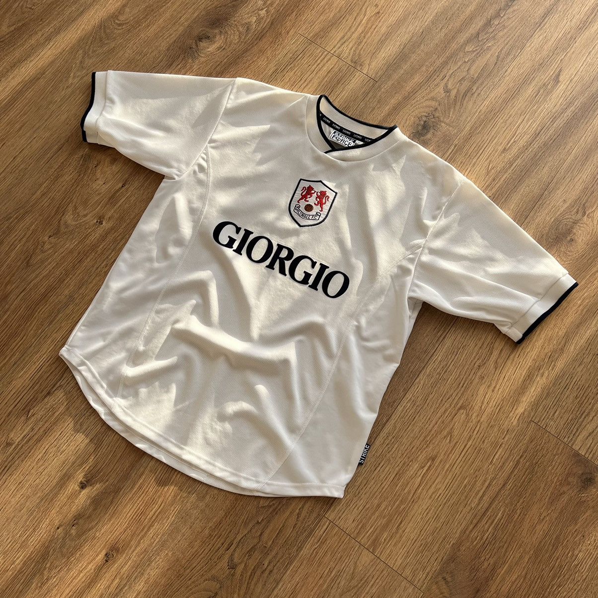 Other Millwall Home vintage football shirt 1999/2001 Strike Force Size US M / EU 48-50 / 2 - 1 Thumbnail
