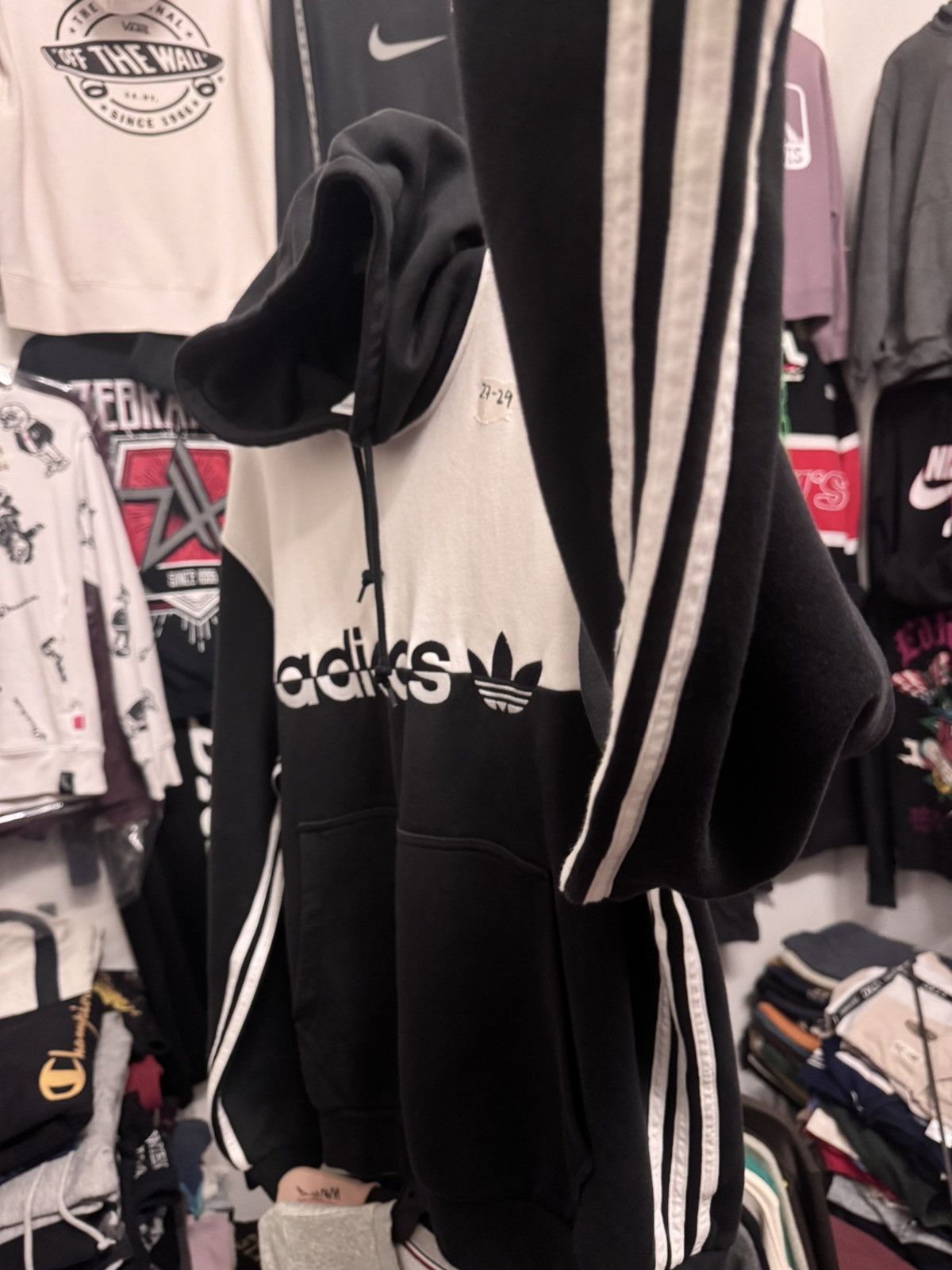 Adidas ADIDAS black and white PULLOVER HOODIE Size US XL / EU 56 / 4 - 7 Thumbnail