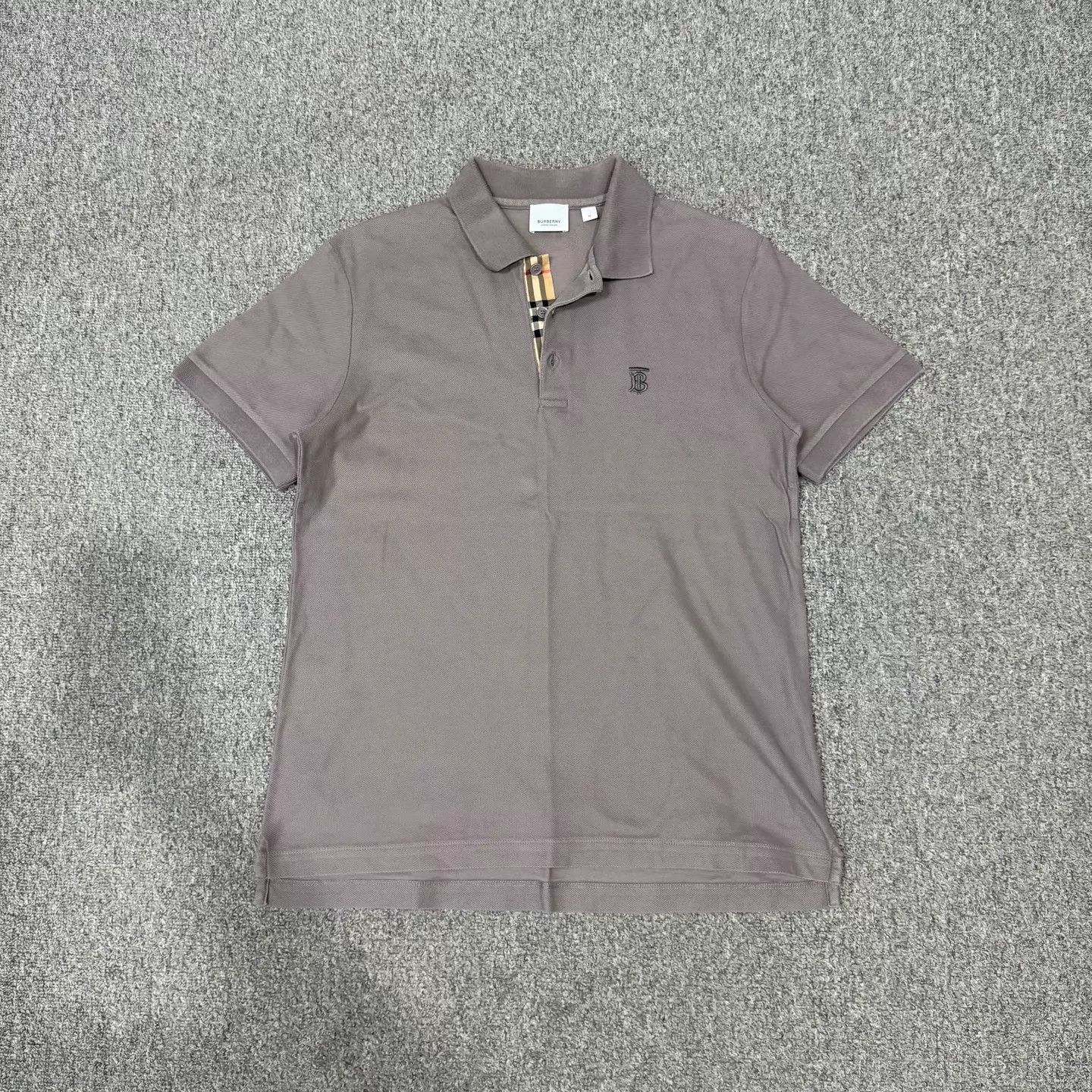 Burberry Burberry Gray TB Logo Embroidered S/S Polo M Size US M / EU 48-50 / 2 - 1 Thumbnail