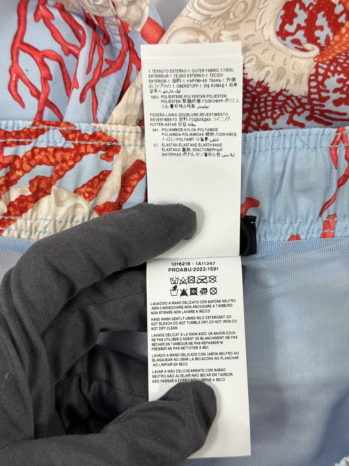 Versace SEASCAPE PRINT SWIM SHORTS Size US 34 / EU 50 - 6 Thumbnail
